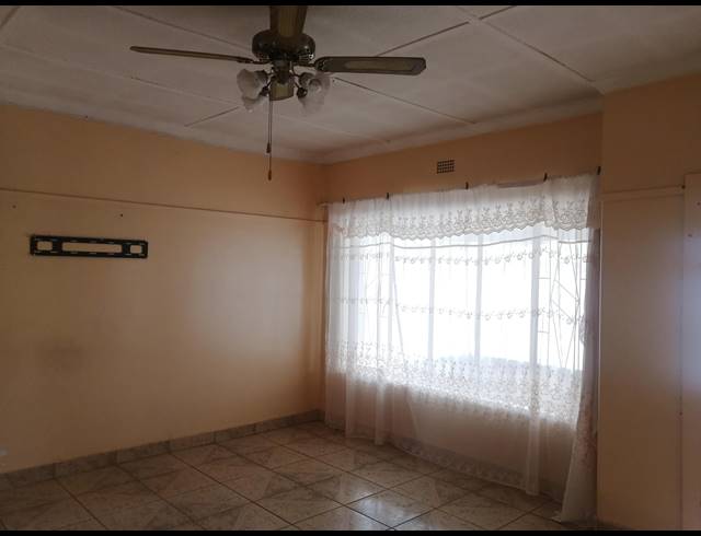 3 BEDROOM FREESTANDING SOLD IN STILFONTEIN EXT 1